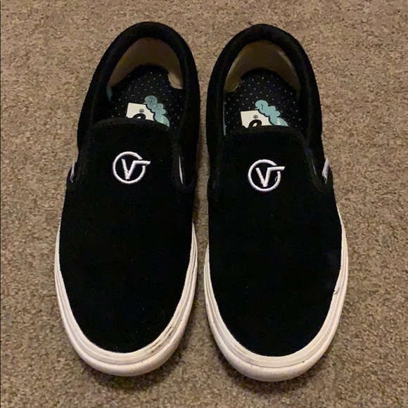 Vans Shoes - Vans Off The Wall !!